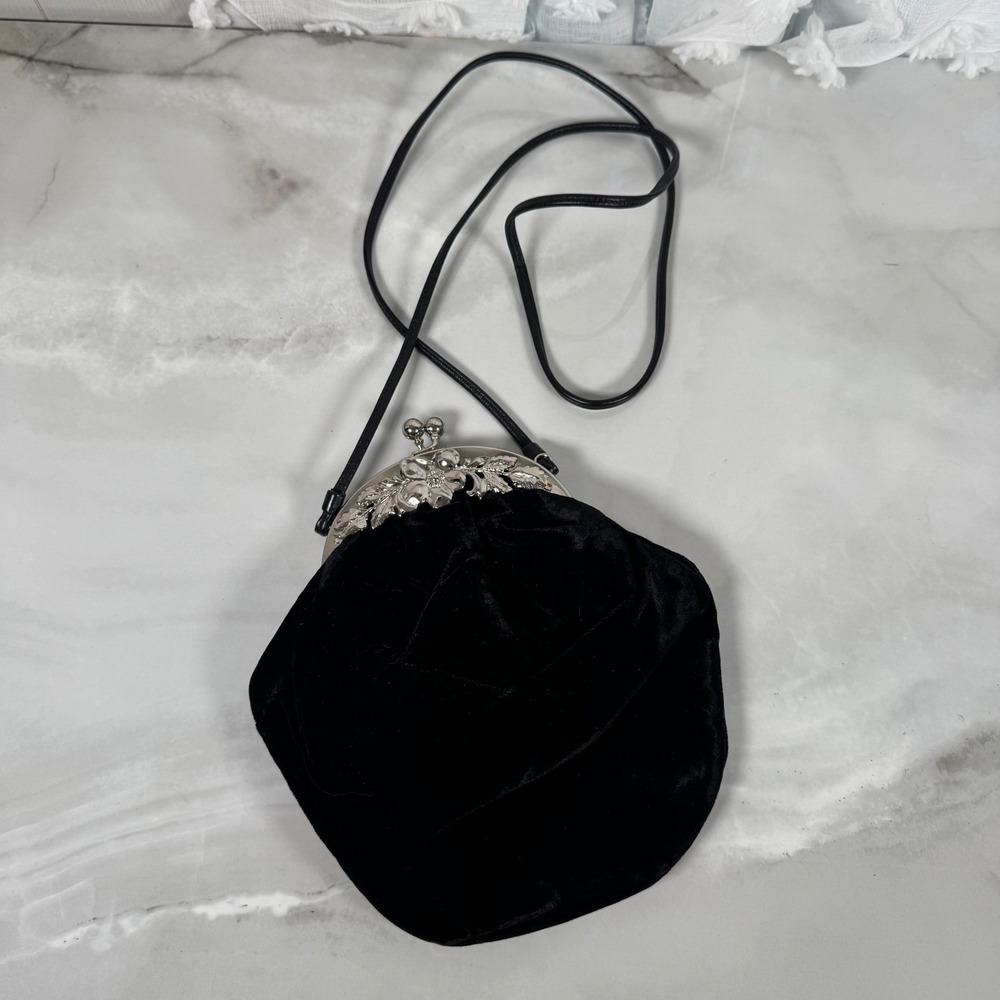 Vintage Etra Small Evening Bag Black Velvet Silver Toned Floral Kiss Lock Clasp